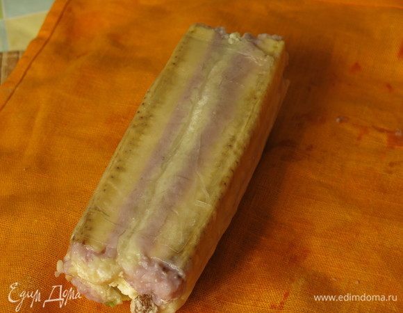 Закрываем ролл бумагой.