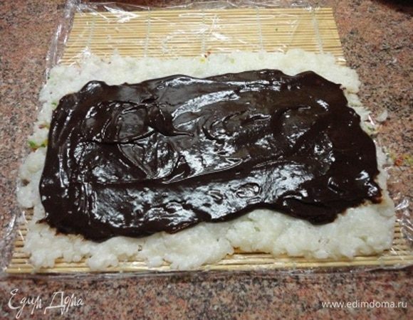 На рис выложить ганаш.