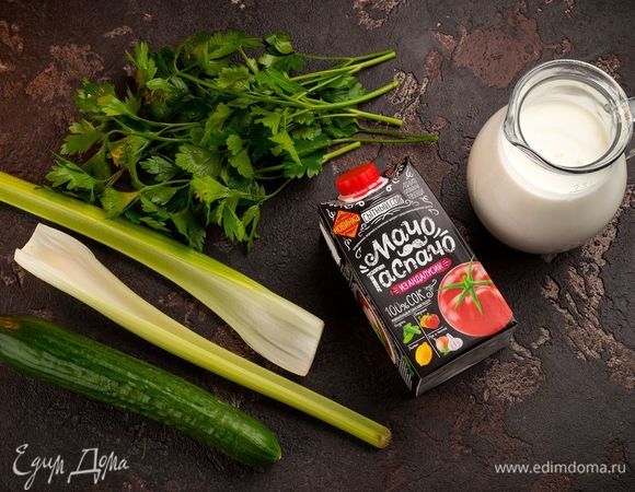 Для приготовления диетического смузи нам понадобятся следующие ингредиенты.