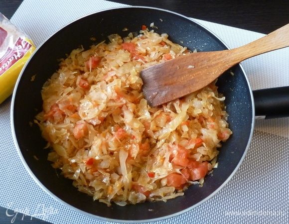 Готовим, пока не выпарится жидкость. Охладим.