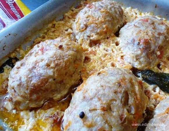 Запекаем ленивые голубцы с квашеной капустой минут 40-50.