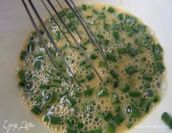  Взбить снова венчиком.