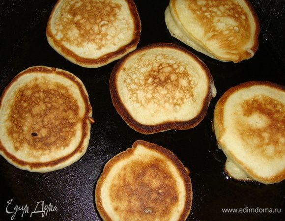 Сначала с одной стороны, затем с другой.