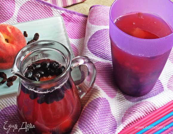 Здесь еще теплый.