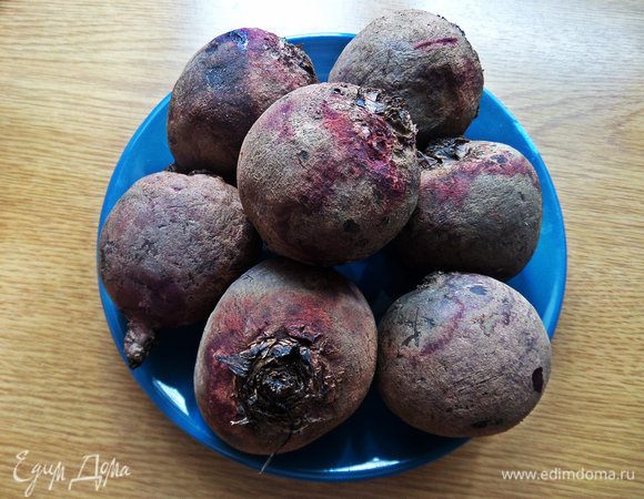 Свеклу отварить заранее.