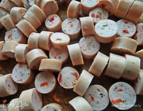 Нарезать кружочками 4 шт.