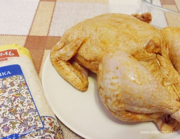 Связать курочке ноги.