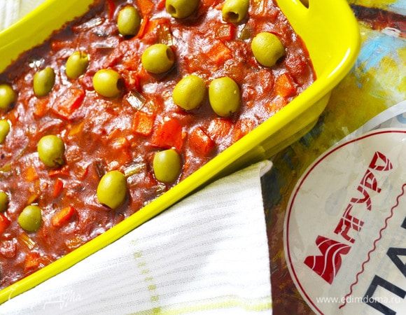 Конечно, можно сразу же подать его к столу!
Однако, постарайтесь немного подождать, в полной мере блюдо раскрывает свой невероятно богатый вкус именно в охлажденном виде.
Приятного аппетита!