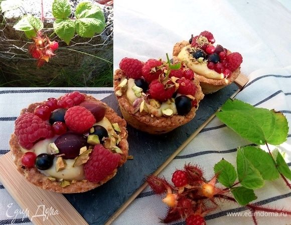 Если вы узнаете ягоду на фотографии, пожалуйста, дайте мне об этом знать. 