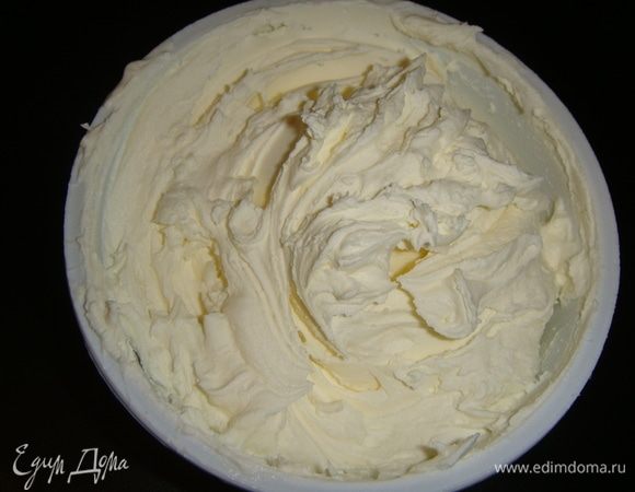 Маскарпоне размять вилкой.