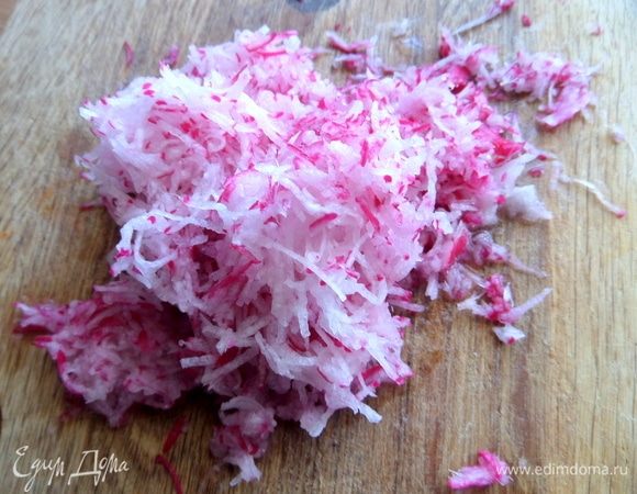 Также натереть на терке.