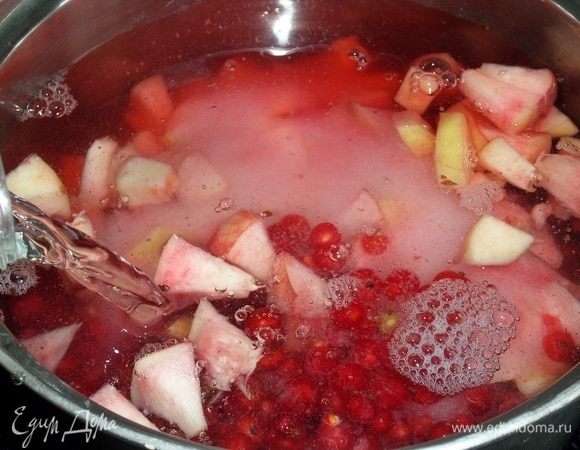 Добавляем чистую воду.