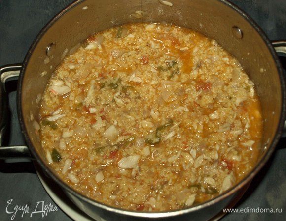 Готовый нгасс снимаем с огня. Даем постоять минут 5 и можно подавать.