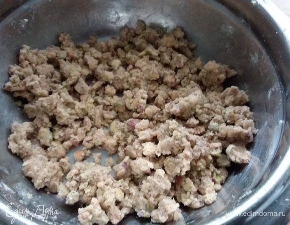 Перетереть все ингредиенты между собой (с фисташками). 