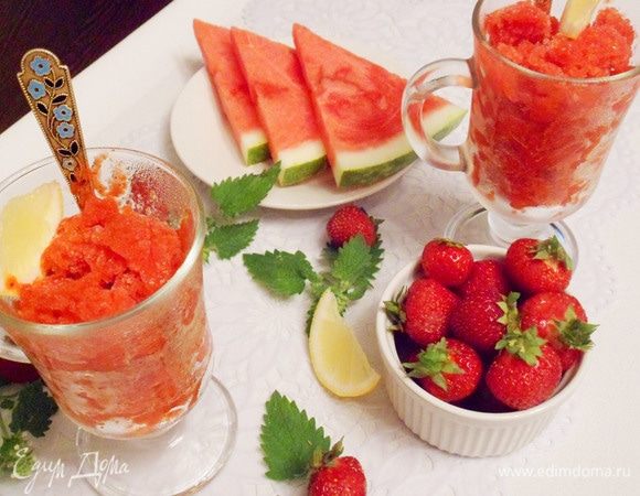 Получилось прохладно и очень вкусно. Приятного аппетита!