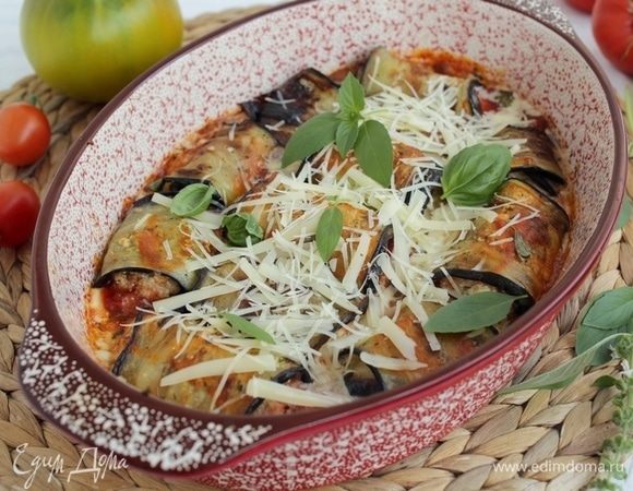 Посыпать пармезаном. Подавать к столу.