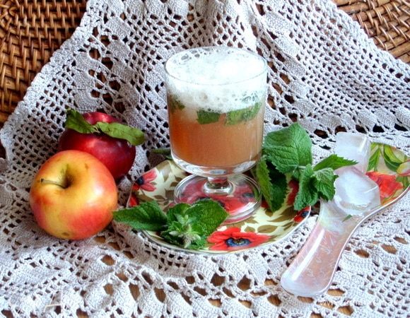 Мне было вкусно, хоть и необычно. Но лимонад напоминает.