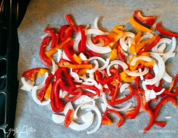 Солим и перчим по вкусу, отправляем в духовку 160°С на 20 минут.