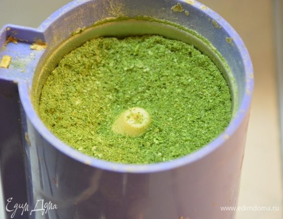 Измельченный лук.