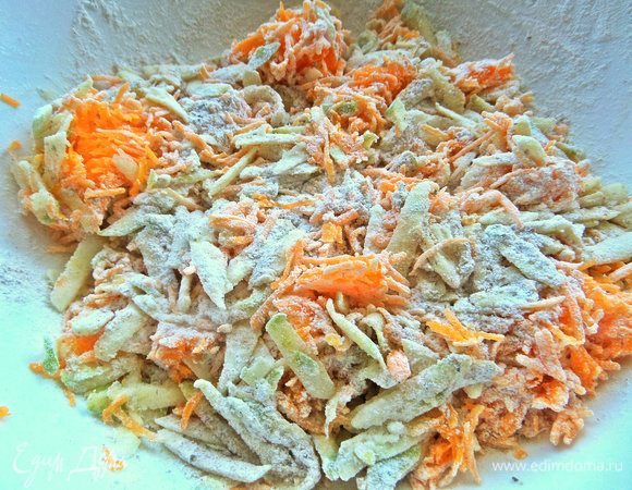 Смешать ложкой.