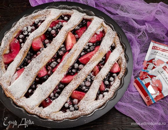 Выпекайте пирог в заранее разогретой духовке при 200°С до золотистого цвета. Приятного чаепития!