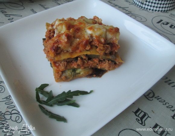 Нарезаем теплым ножом и подаем к столу!