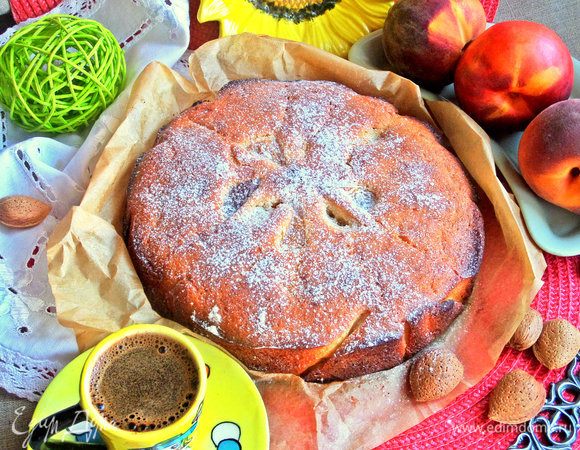 Посыпать сахарной пудрой или покрыть джемом, как советует автор.