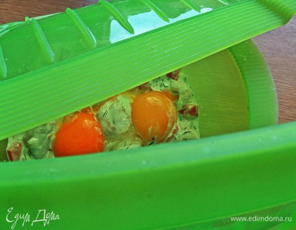 Закрываем конверт или емкость крышкой.