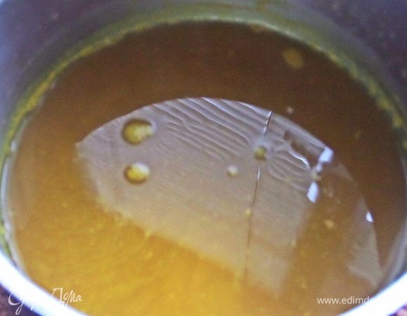 Маринаду дать покипеть несколько минут.