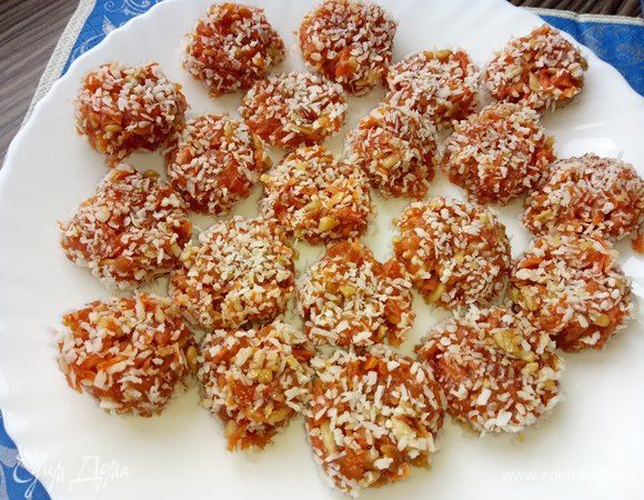 Подавать с чашечкой крепкого кофе по-арабски или к чаю. 