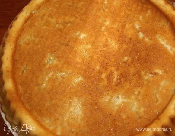 Остывший пирог переворачиваем 