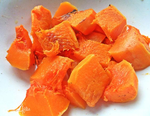 Очищаем от кожицы, делим на кубики.