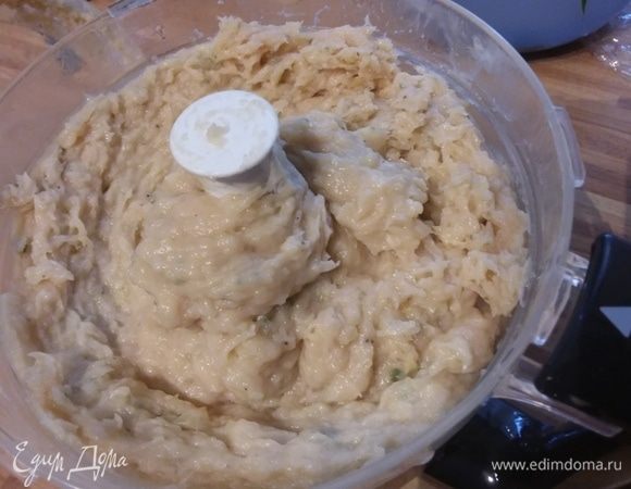 Пробить в блендере до образования однородной массы. По необходимости досолить и доперчить.