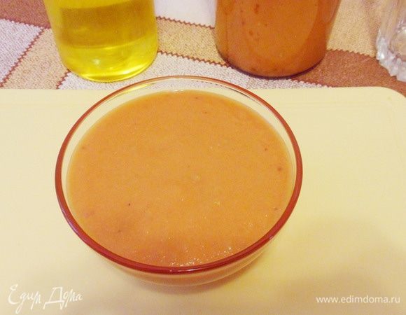 Разлить суп по пиалам.