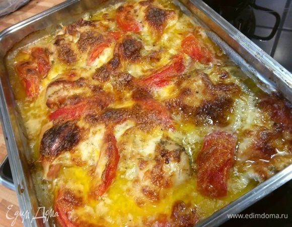 Готовность блюда проверяйте по готовности мяса. При приготовлении выделяется много вкусного ароматного соуса, поэтому рекомендую на гарнир картофельное пюре или рассыпчатый рис. 