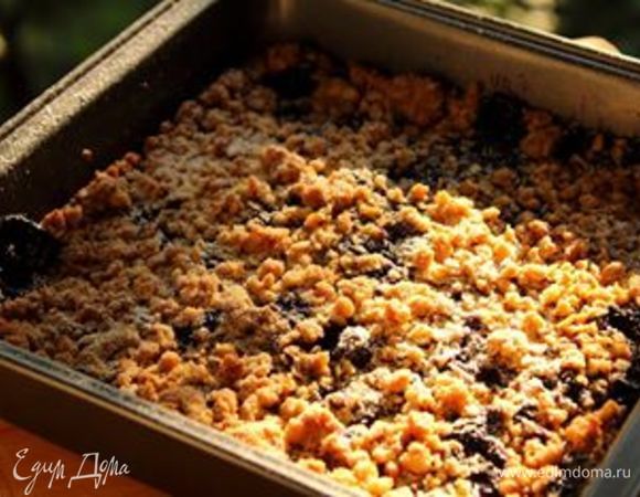 И вот она, крустада...
Карамельные соки проступают, заманивая съесть кусочек здесь и сейчас, еще горячей, ароматной и такой сбалансированной в хрустящей сочности и сладкой кислинке ;)