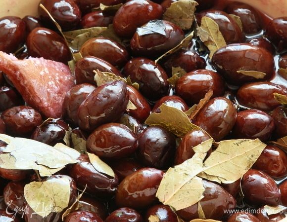 Это сливы к концу третьего дня. И видно, что уже есть сироп.