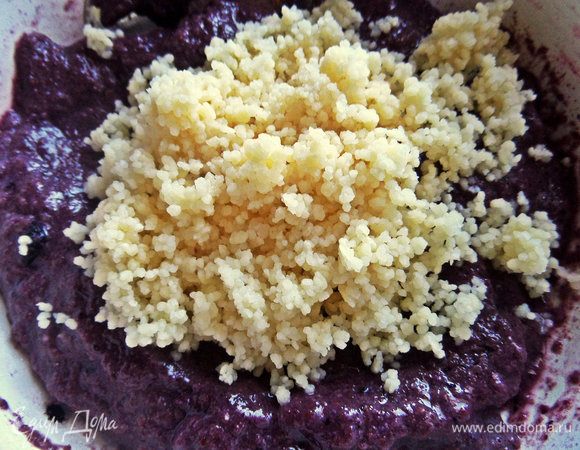 И перенести в льняную массу.