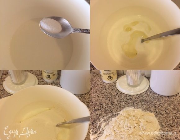 Тесто: в миске смешать теплую простоквашу и теплую воду (я отправляю миску с водой и простоквашей на 40 секунд в микроволновку), затем добавить соду, перемешать и дать постоять 3-4 минутки. Затем добавить сахар, соль, масло и перемешать. Дальше начинаем постепенно добавлять муку.