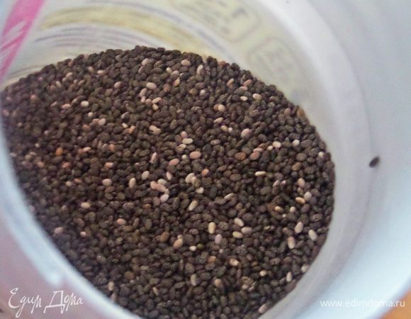 Семена можно добавлять не только в десерты, а также в салаты, заправки, выпечку.