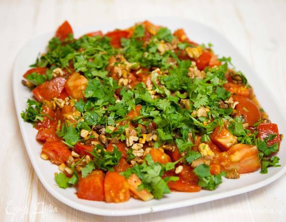 Перед подачей посыпать кинзой или петрушкой.