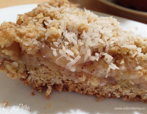 А это кусочек с яблоками от предыдущего пирога.