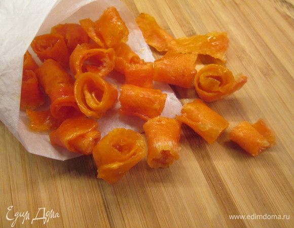 Хранить цукаты можно в пергаменте или в стеклянной посуде.