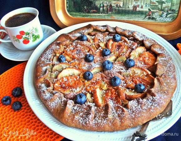 Готовую галету посыпать кокосом и сахарной пудрой.