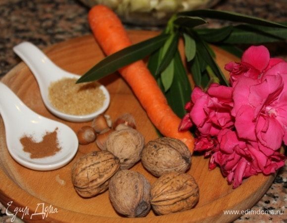Дополнительные ингредиенты:
1. Морковь.
2. Коричневый сахар.
3. Корица молотая.