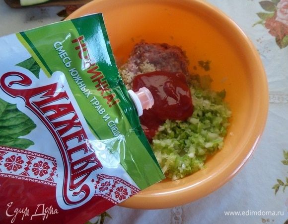 Добавляем кетчуп Краснодарский ТМ «МахеевЪ».