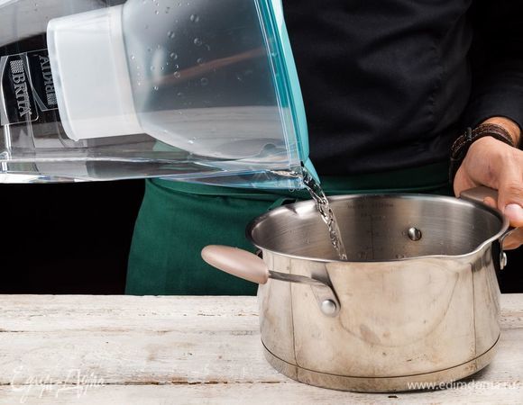 Вскипятите 2 л очищенной воды из фильтра-кувшина BRITA Marella Pastel.