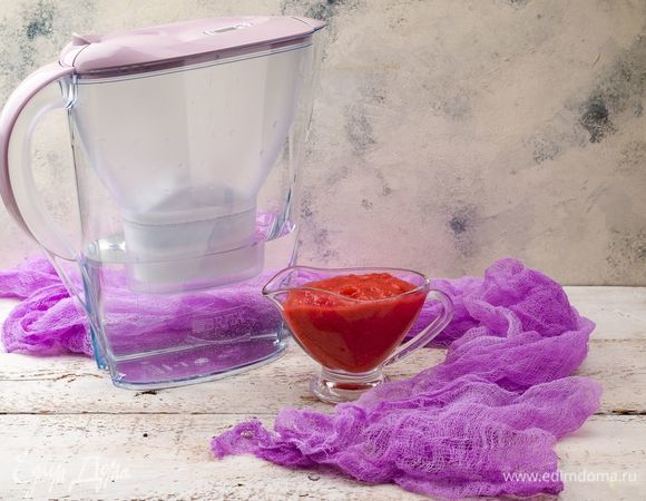 Снимите с огня и немного остудите. Подавайте соус к пудингам, кашам, творожным запеканкам.