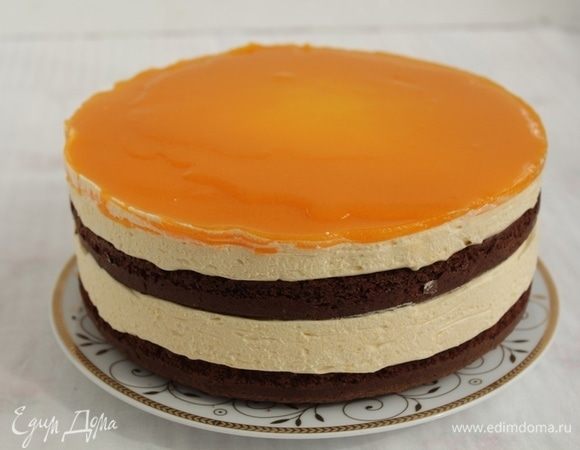  Дайте постоять в холодильнике до застывания желе. 