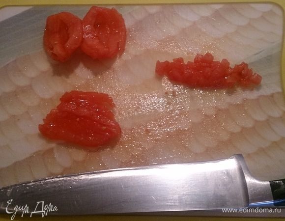 И нарезаем мелким кубиком.